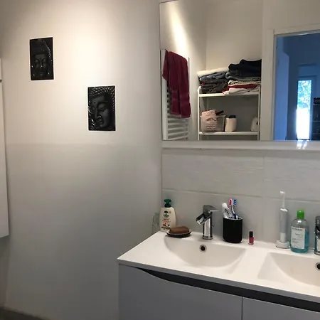 2 Avec Jacuzzi Βίλα *