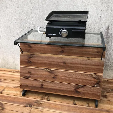 2 Avec Jacuzzi * Saint-Martin-de-Londres